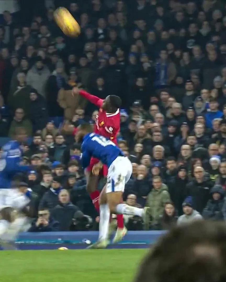 利物浦逆转击败埃弗顿,取得关键三分的简单介绍 利物浦逆转击败埃弗顿,取得关键三分的简单介绍