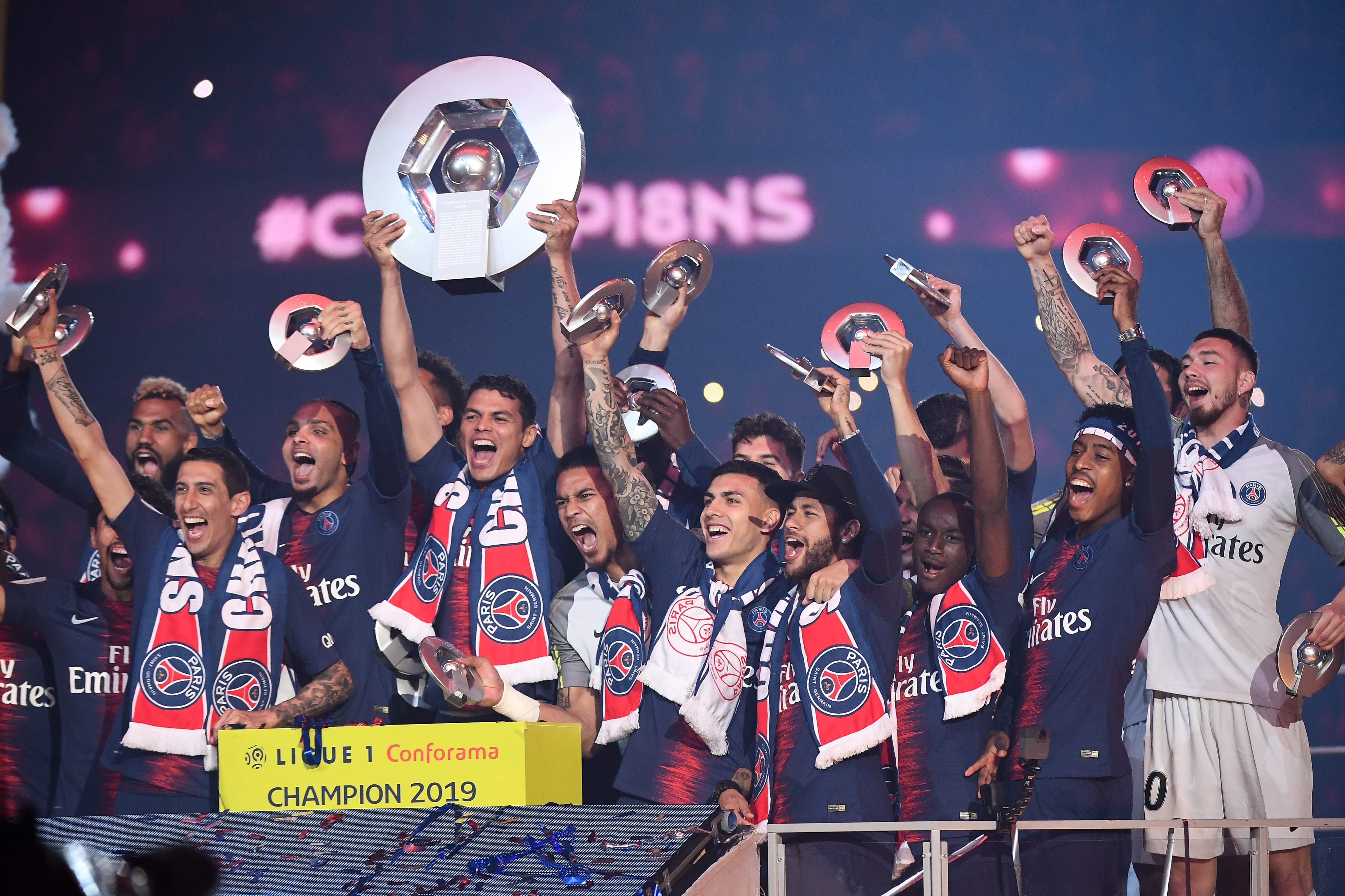 世俱杯改制-巴黎圣日耳曼将对阵尼斯,双方对决激烈的简单介绍