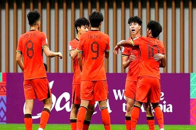 包含亚洲球队引进欧洲名帅，希望夺冠的词条