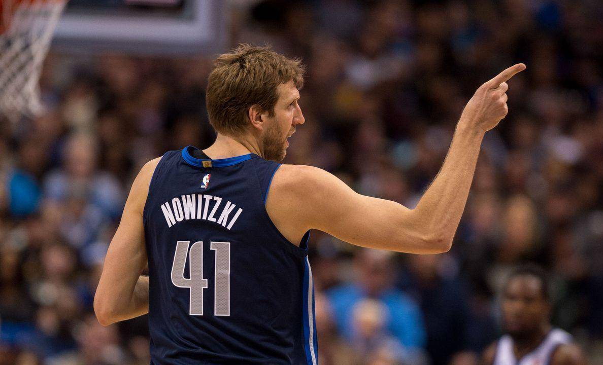 世俱杯决赛-包含诺维茨基三分命中，率领球队胜出的词条