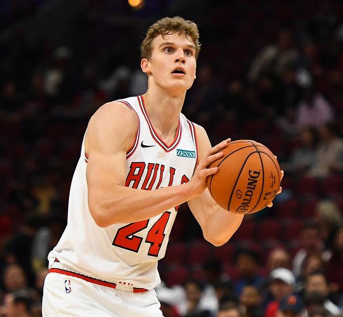 世俱杯时间-客场逆转，爵士成功进军下一轮