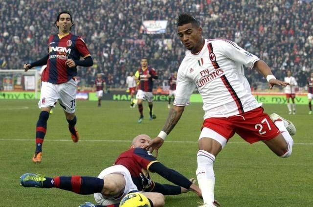 世俱杯参赛资格-拿坡里击败卡利亚里，稳固积分榜前列