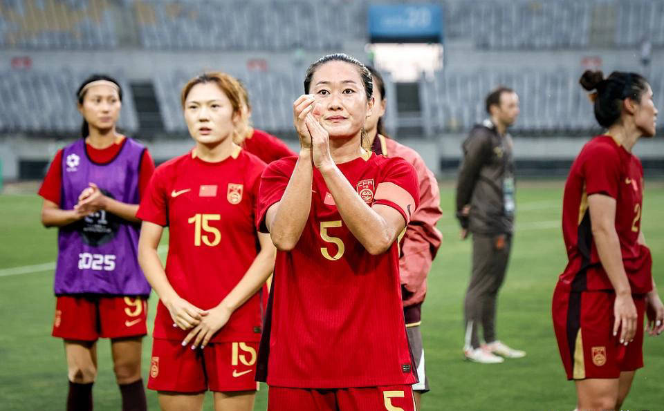 关于异军突起：女足运动员交出出色战绩的信息