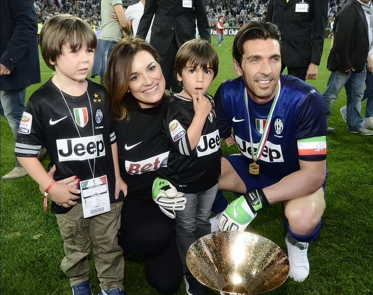 世俱杯官网-传奇再续！意大利小组出线，再创辉煌的简单介绍