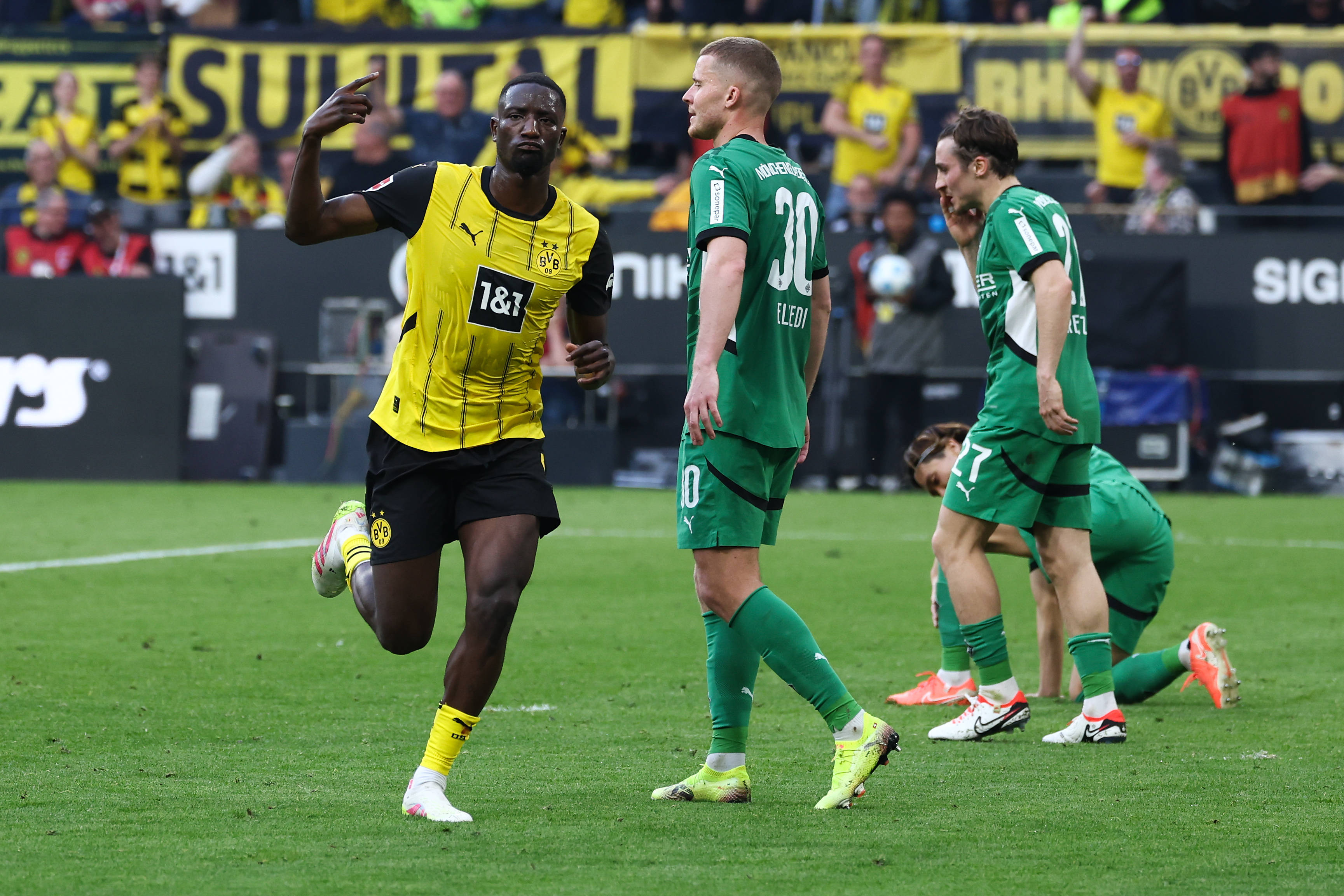 世俱杯赛程-汉诺威客场逼平勒沃库森,表现坚挺