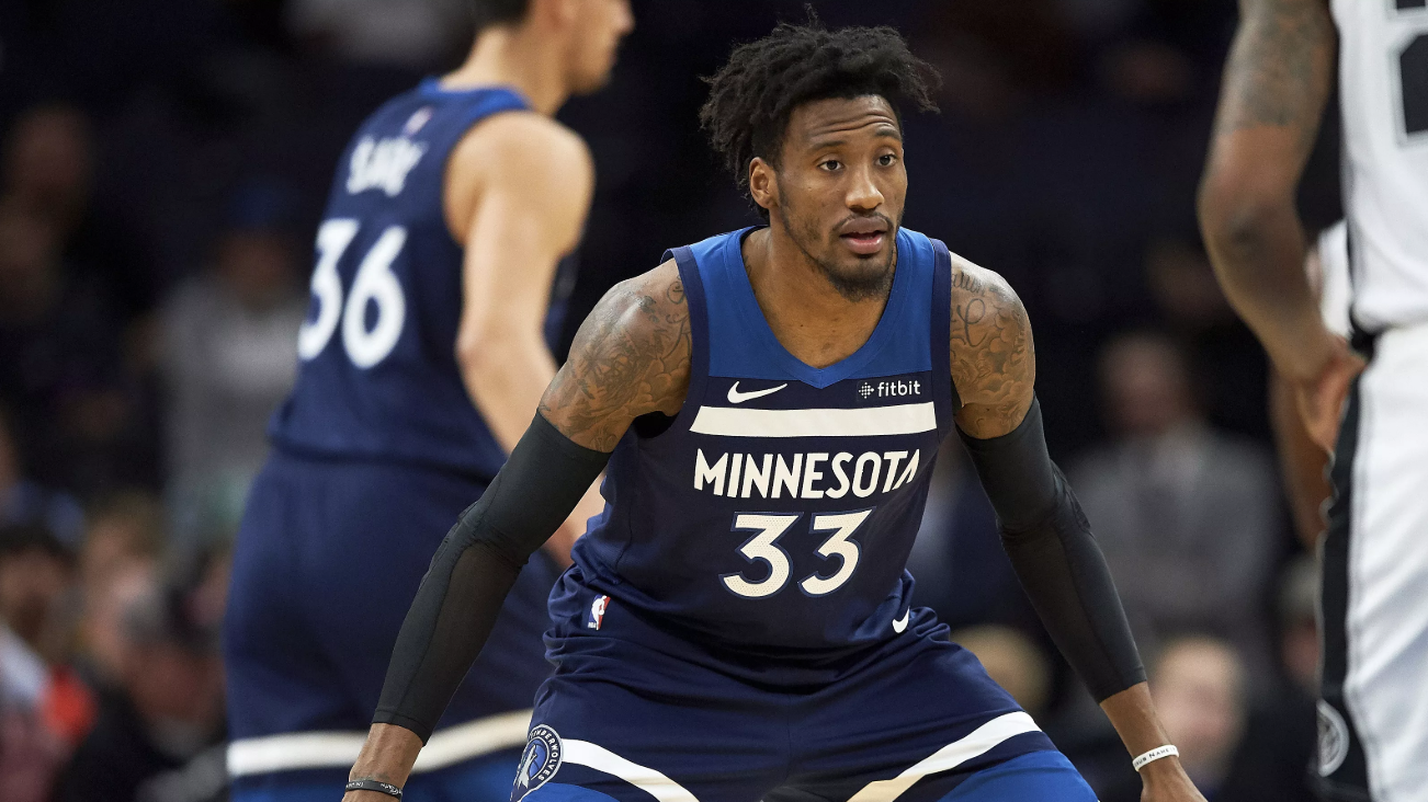 包含狼队客场战平，落入积分榜中游缺乏突围机会的词条