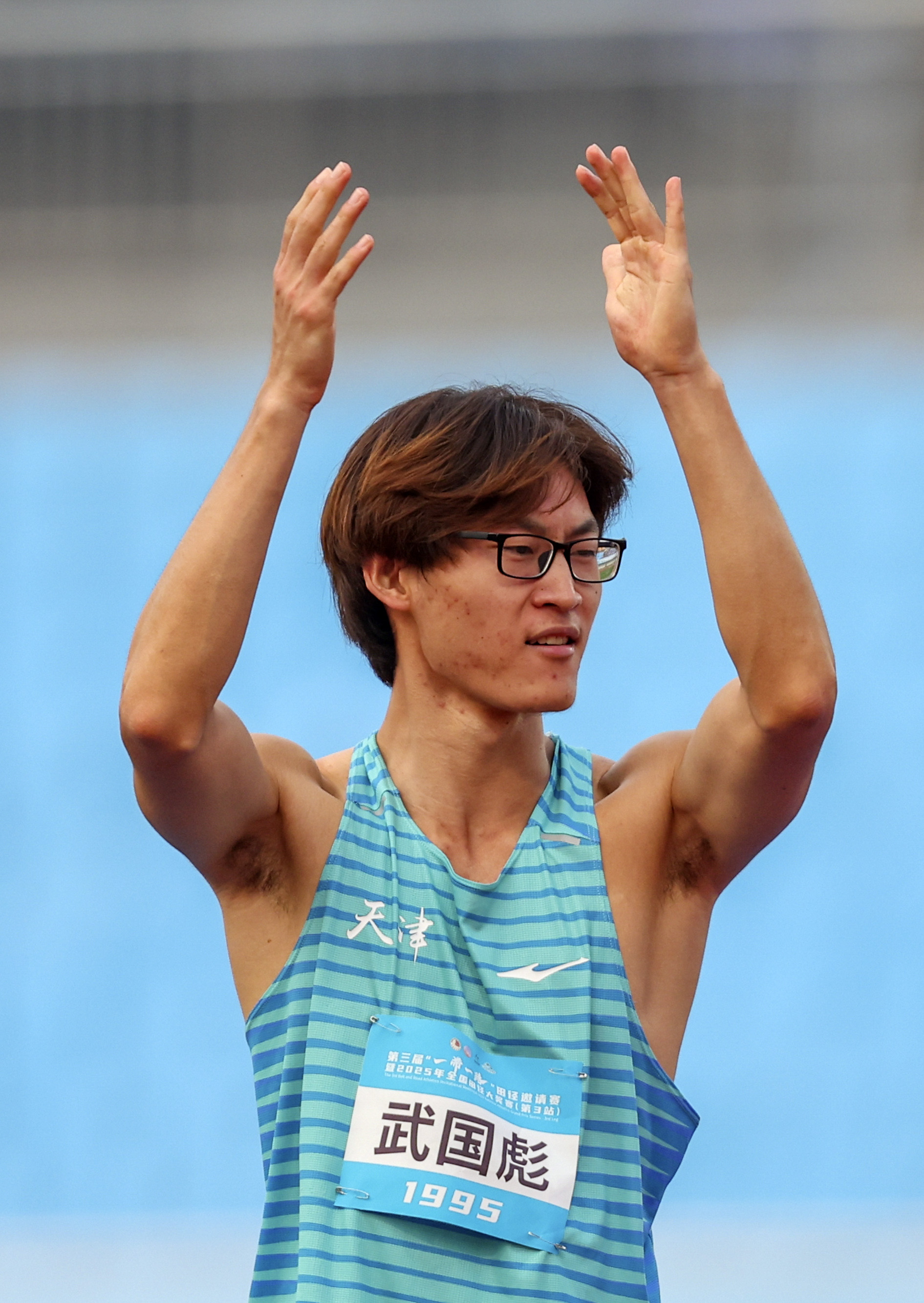 湖北田径选手凭实力获胜，夺得金牌