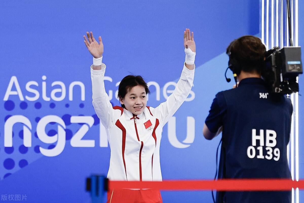 球队主控场上调令动作横空出世，总教练意外大呼神