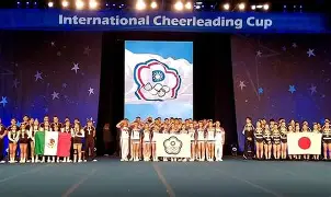 世俱杯冠军-出其不意，球队反击奏响胜利进行曲