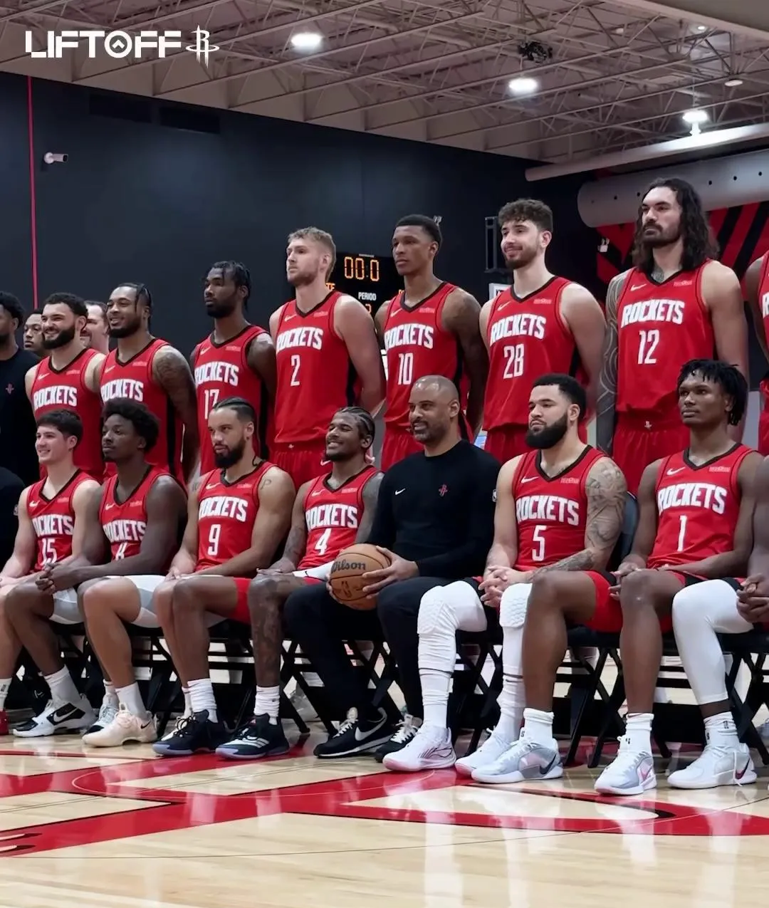 火箭队主场高分战胜对手，豪言夺冠