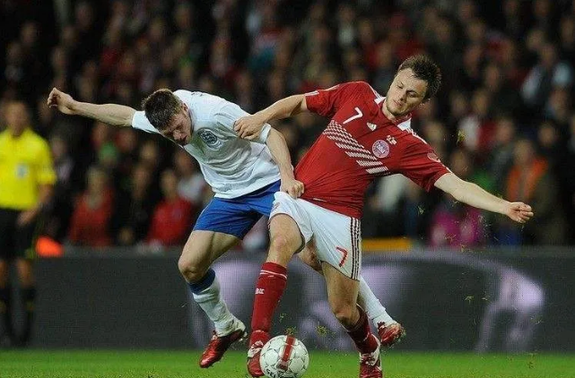 关于丹麦队防线前场火力出击,英格兰难以防守的信息 关于丹麦队防线前场火力出击,英格兰难以防守的信息