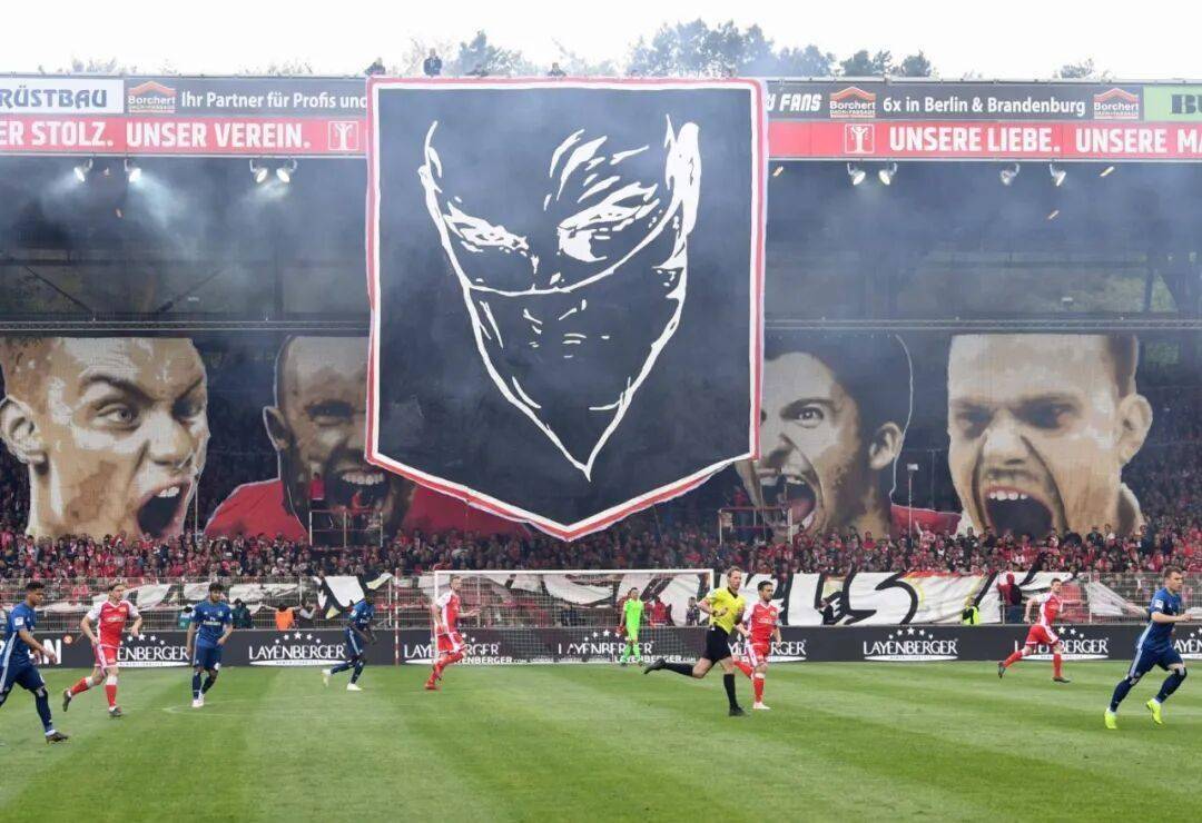 世俱杯官网-慕尼黑队风头无两,球迷狂欢不止