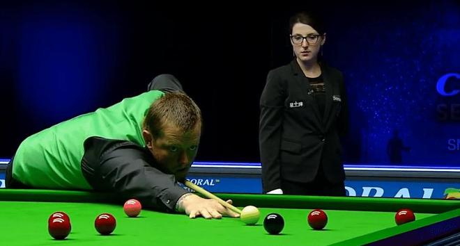 SHR力克EG,Uzi开启传奇时刻激烈交锋入围赛,强势挺进下一轮 SHR力克EG,Uzi开启传奇时刻激烈交锋入围赛,强势挺进下一轮