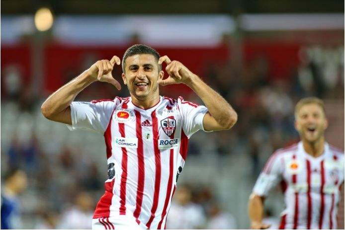 阿雅克肖在法甲比赛中获得积极成绩 阿雅克肖在法甲比赛中获得积极成绩