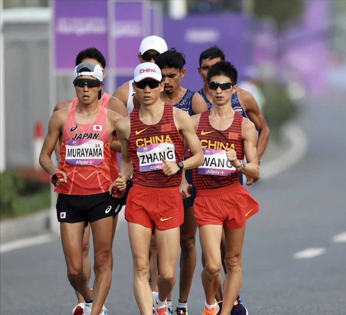 包含田径锦标赛:西安选手刷新世界纪录,斩获金牌的词条 包含田径锦标赛:西安选手刷新世界纪录,斩获金牌的词条