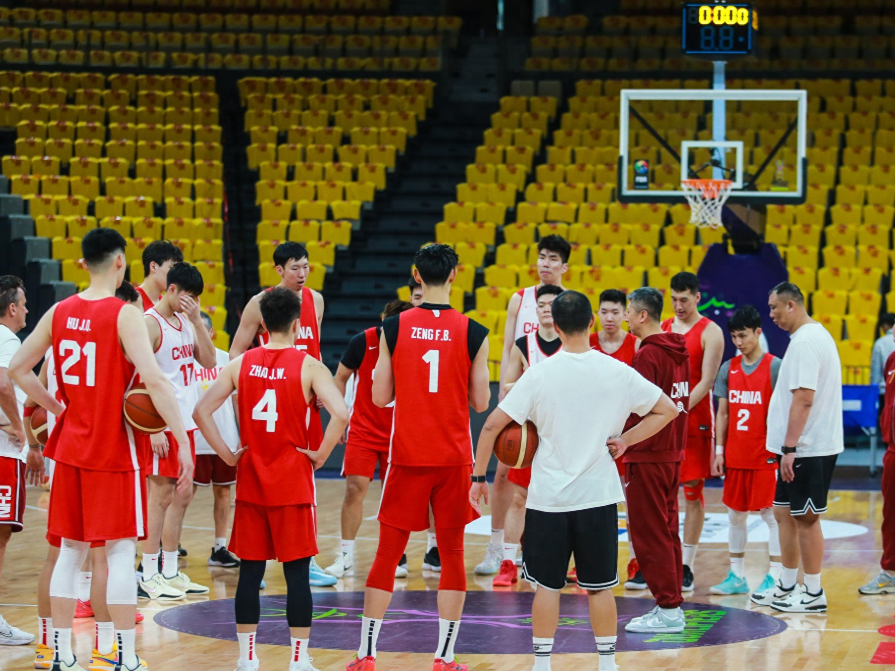 关于雄鹿横扫篮网,周琦刷新纪录的信息 关于雄鹿横扫篮网,周琦刷新纪录的信息