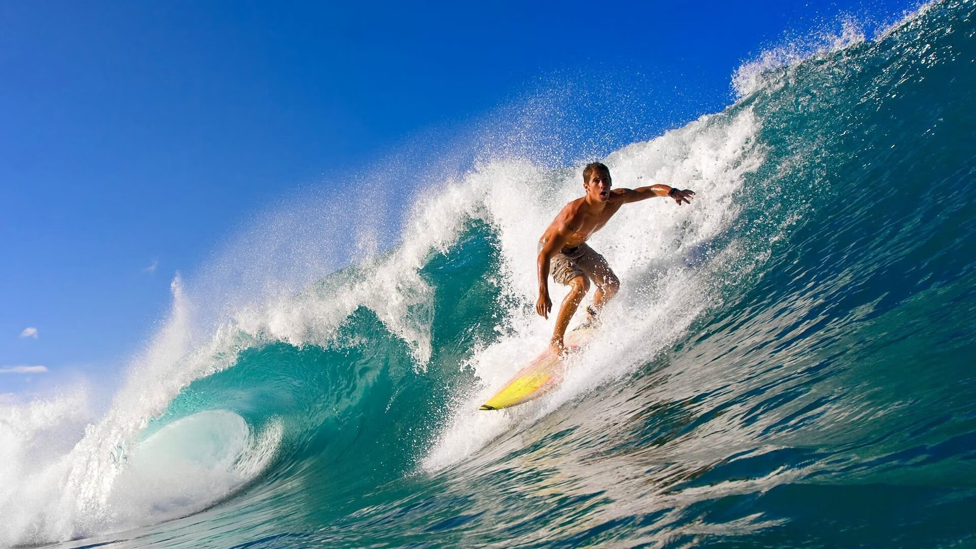 封神一刻！坎特关键回合一锤定音 皇马绝境中险胜荷兰豪门